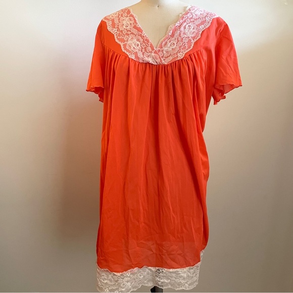 Vintage Tangerine Short Nightgown with Lace Trim - Picture 1 of 6
